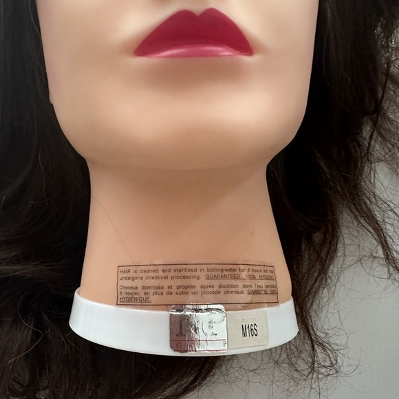 Medium hair length Deluxe Mannequin head for hair styling - Picture 5 of 5